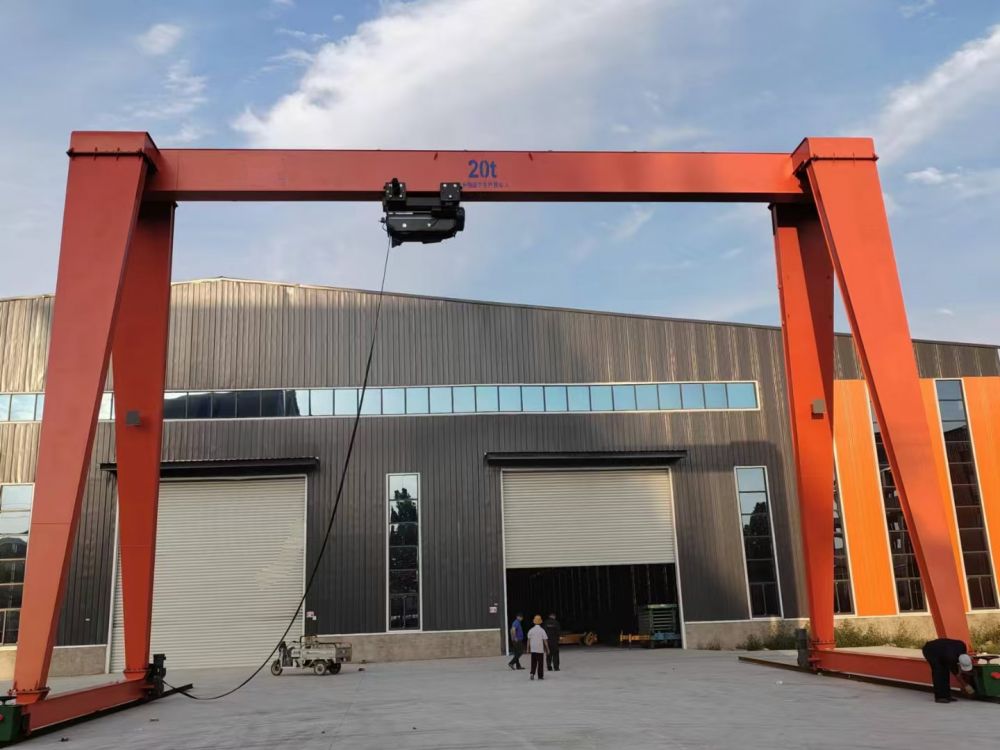 歐式歐標(biāo)新型龍門吊、MH型電動(dòng)單梁門式起重機(jī)