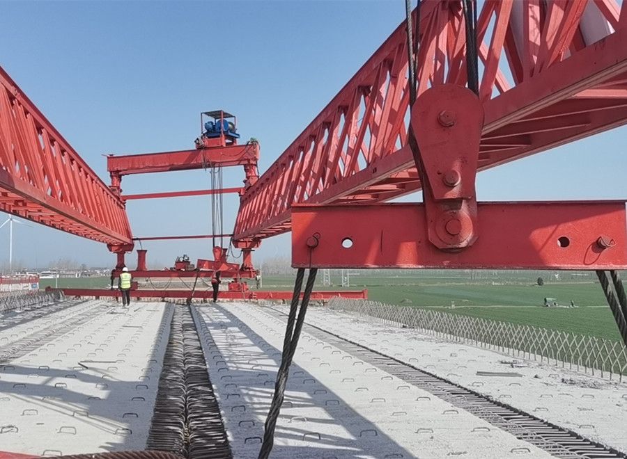 西藏拉薩架橋機租賃、提梁機、龍門吊租賃出租