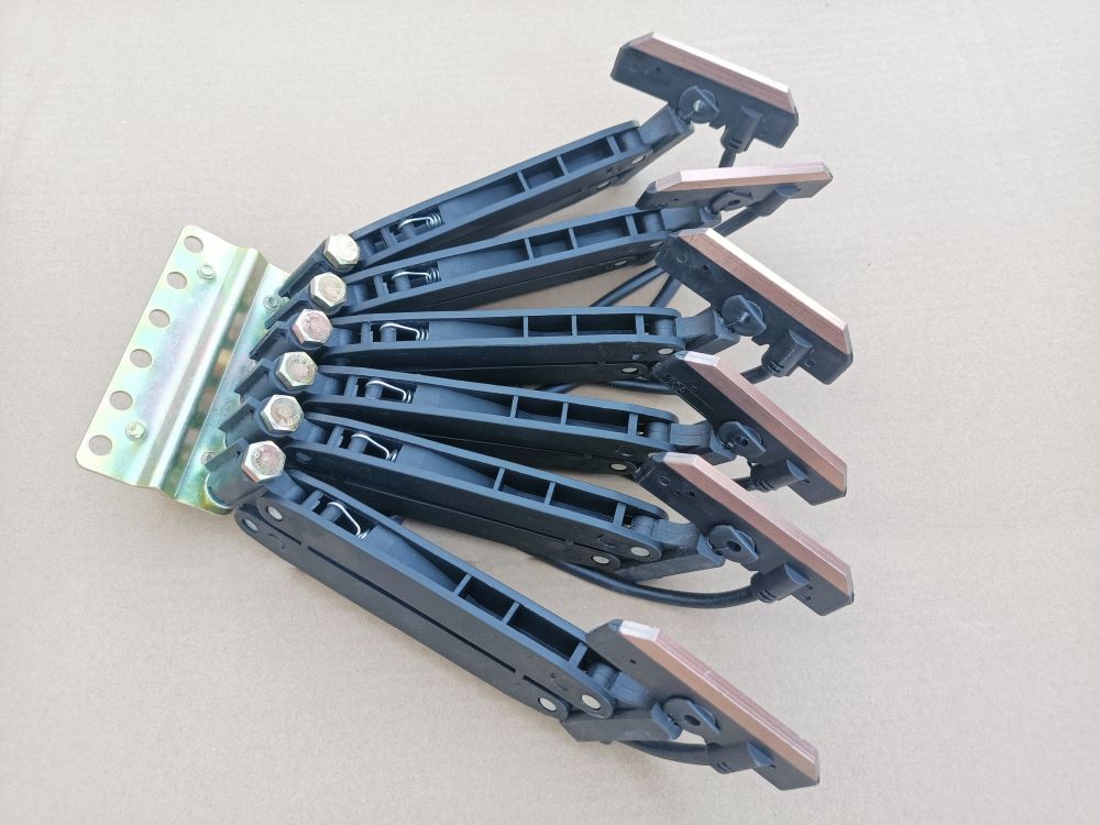 河北滑導線、張家口無接縫滑觸線、碳刷、拉緊器廠家批發(fā)