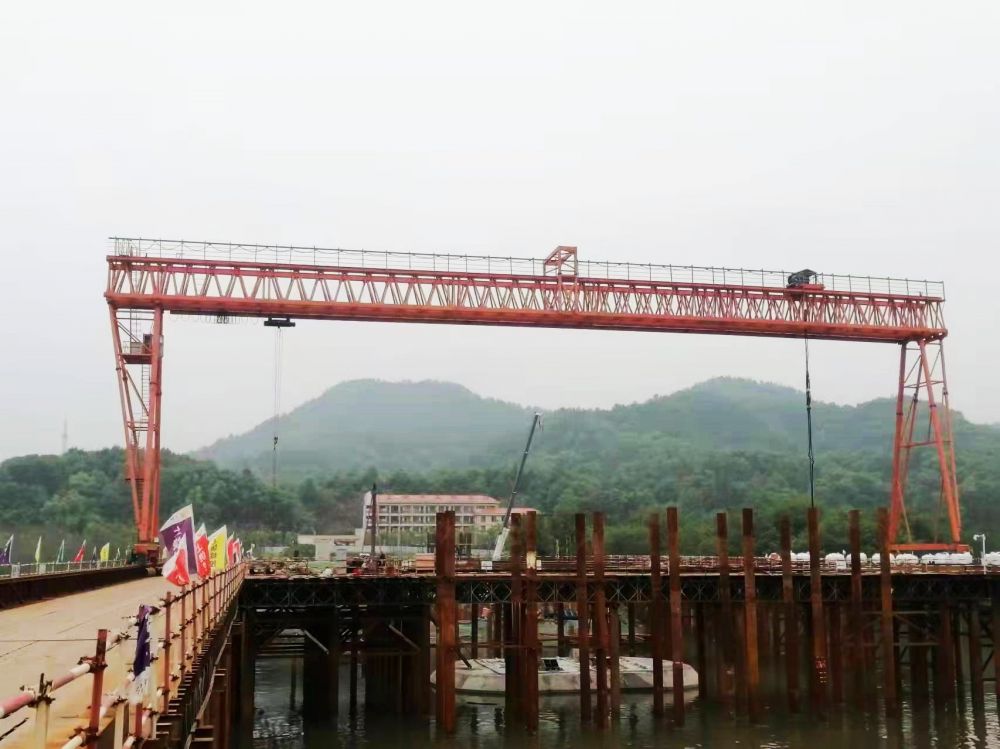 MG型桁架雙梁門式起重機、龍門吊廠家品牌、產(chǎn)地貨源