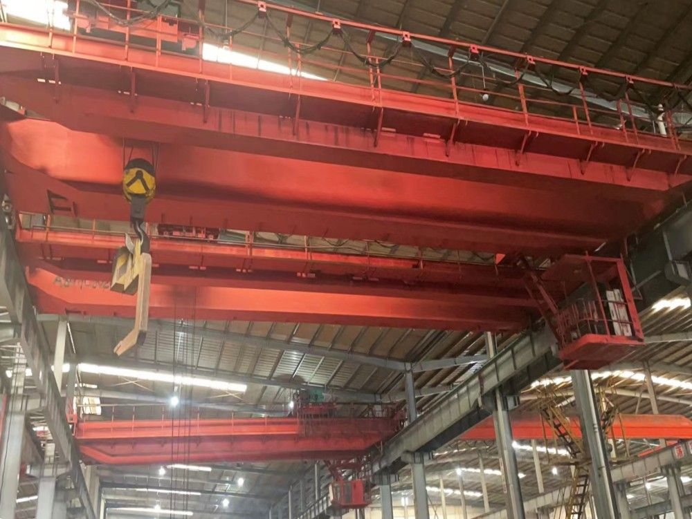 山東起重機廠家品牌、雙梁橋式起重機、吊機、天車、桁吊制造安裝維修