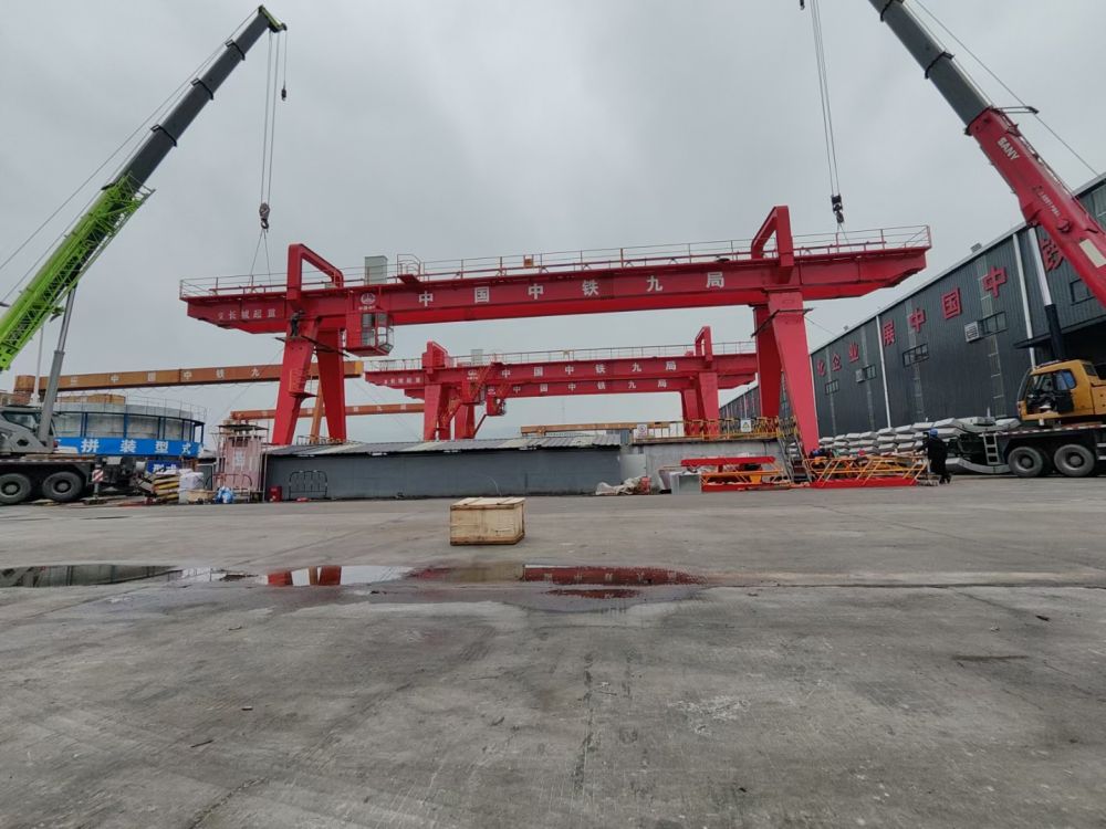 路橋門機、工程龍門吊、地鐵出渣機廠家制造安裝租賃