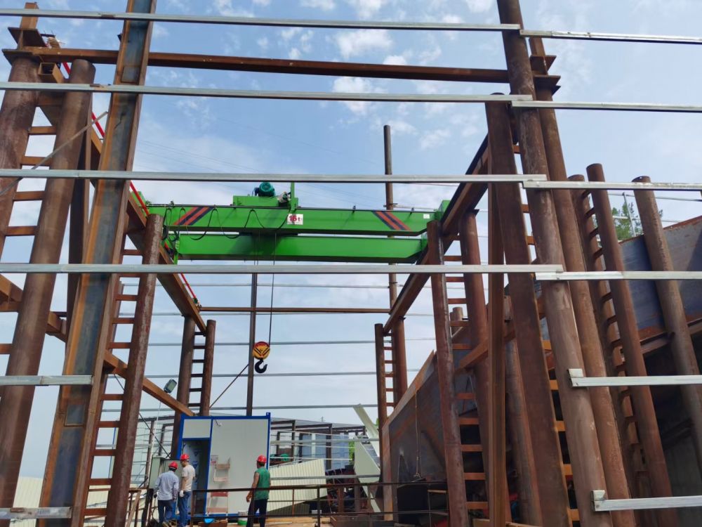 雙梁起重機(jī)、天車、吊機(jī)、航吊、電動(dòng)葫蘆橋式起重機(jī)制造安裝維修