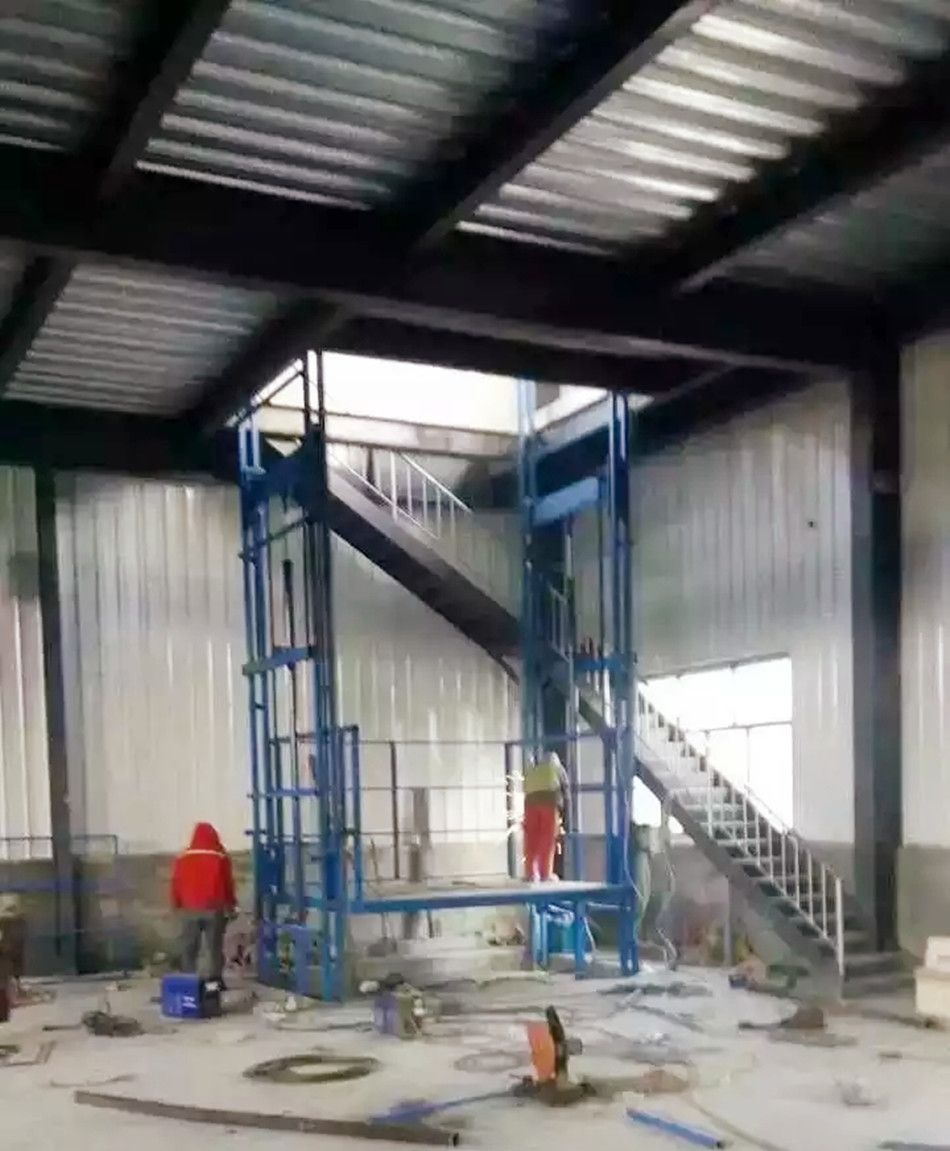 佛山升降機(jī)、載貨升降平臺(tái)、鏈條導(dǎo)軌式升降貨梯廠家直銷