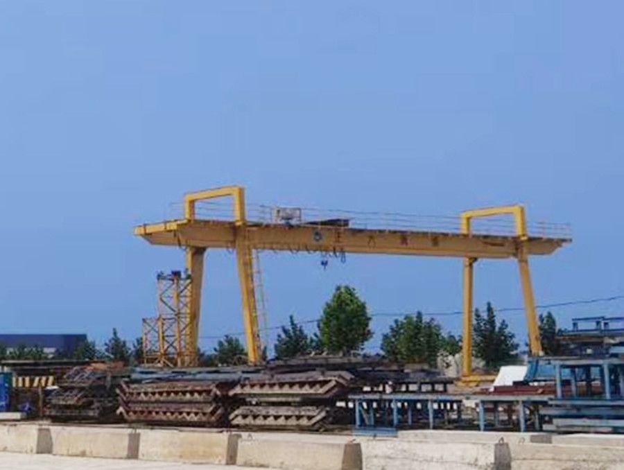 大連門式起重機(jī)、大連龍門吊、大連雙梁門式起重機(jī)