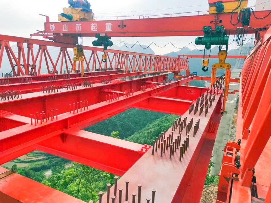 揭陽工程起重機、40m180t架橋機