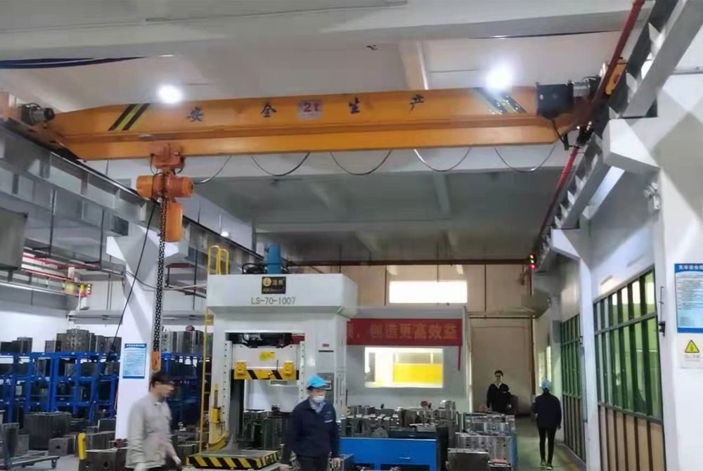 LD型電動單梁起重機、LDA電動單梁起重機生產(chǎn)廠家