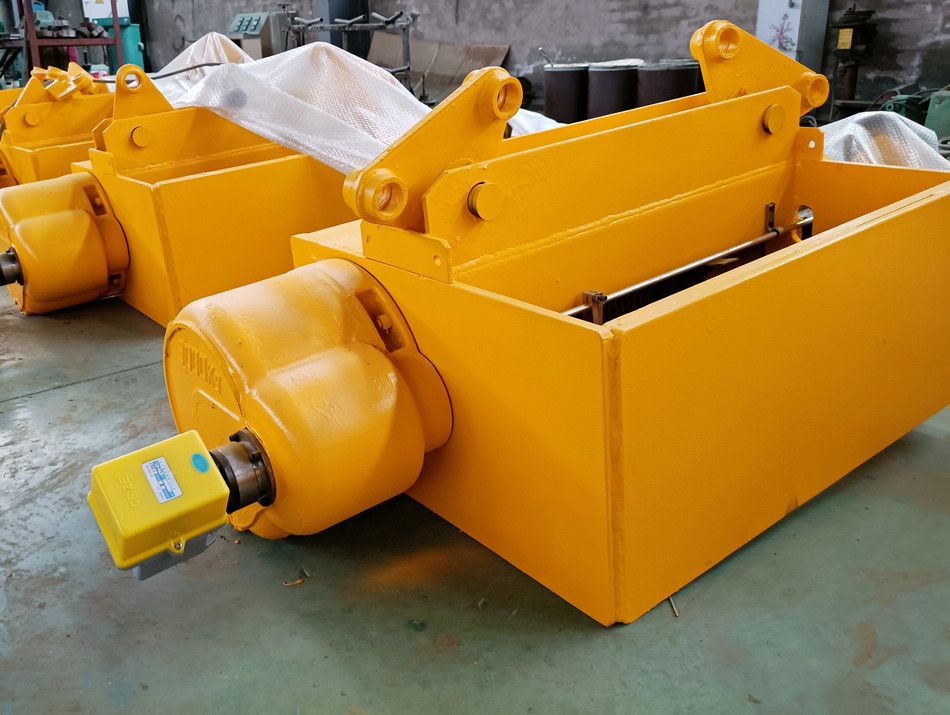 成都電動葫蘆，耐酸堿耐腐蝕電動葫蘆生產廠家、設計制造