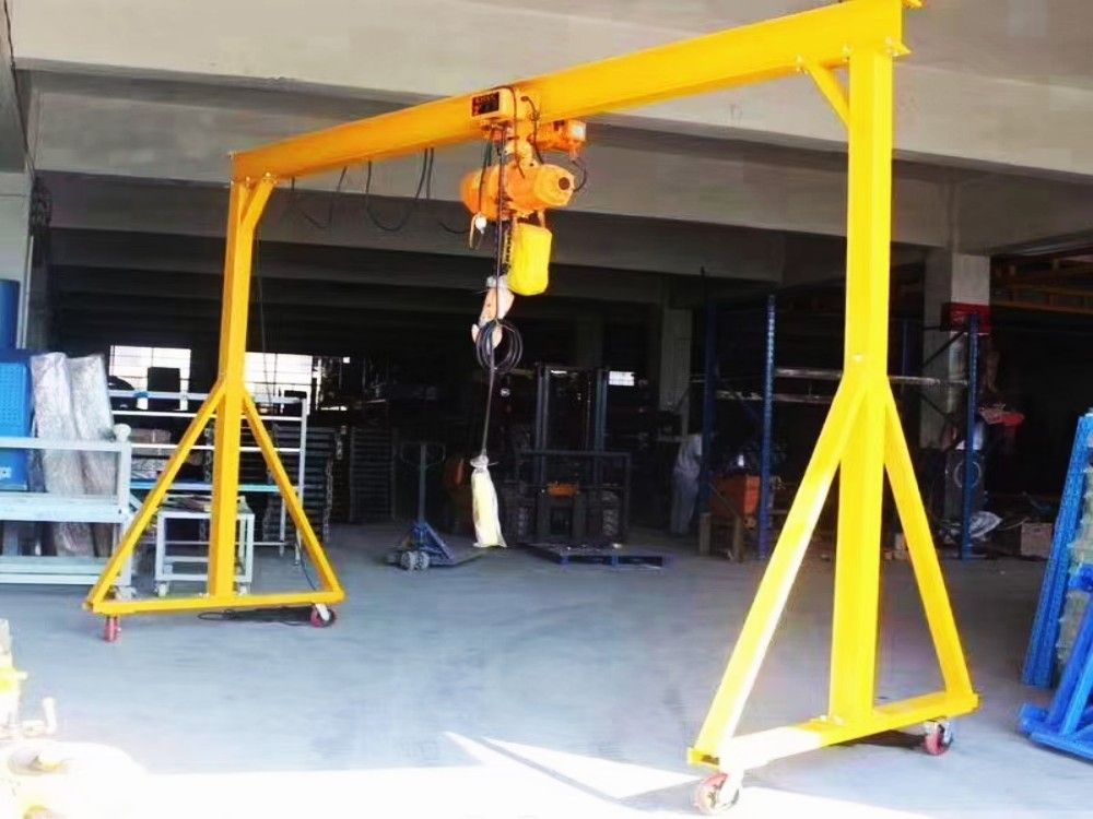 手推龍門架、小型龍門吊、簡易門式起重機生產(chǎn)制造安裝調(diào)試