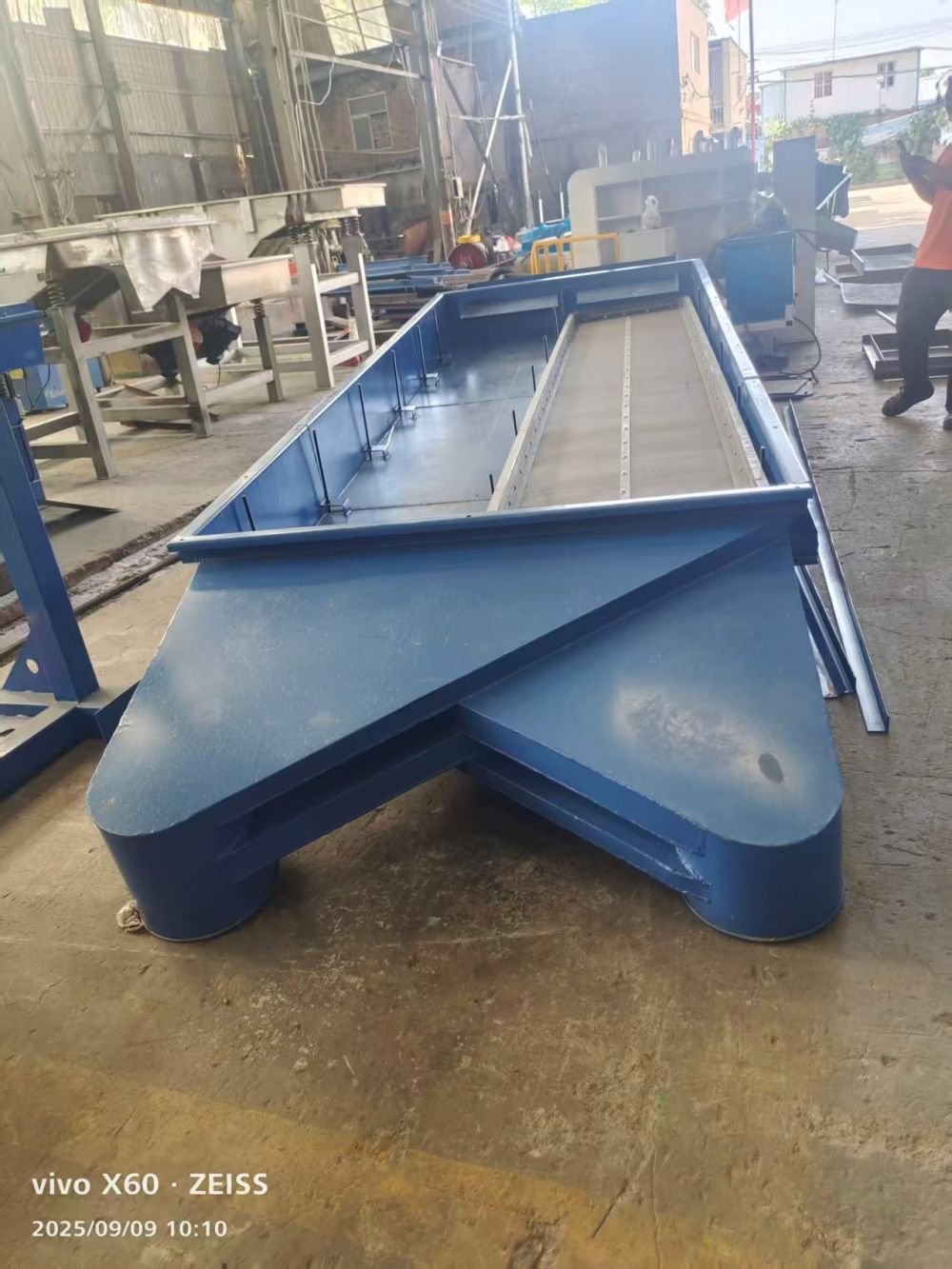 鵬發(fā)機械定制砂石不銹鋼直線篩設(shè)備 