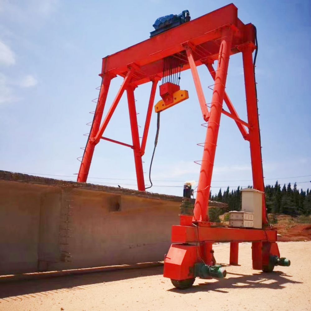 工程門式起重機(jī)、提梁機(jī)、路橋門機(jī)、龍門吊改造安裝、維修維保