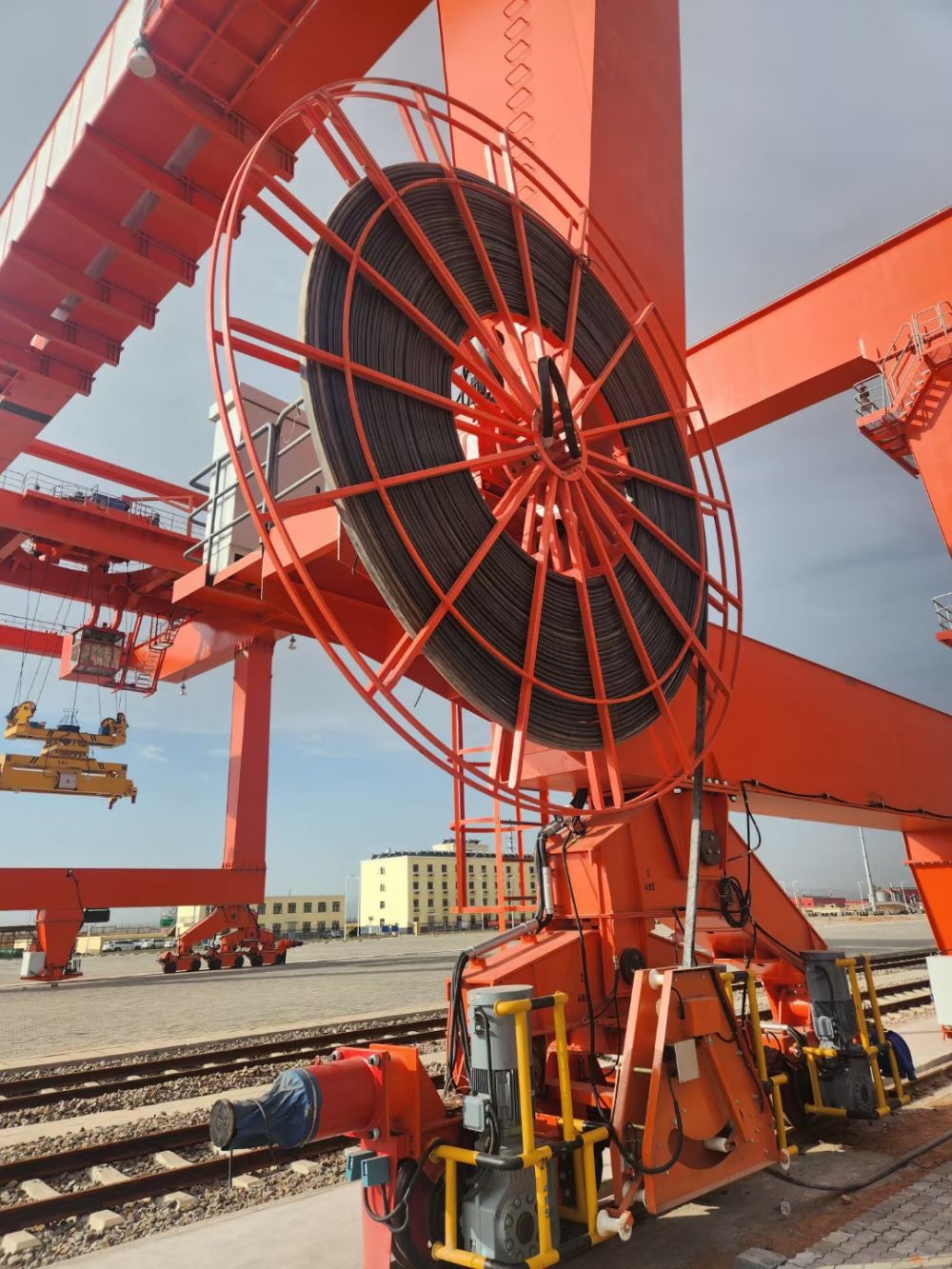 龍門吊、港機、門式起重機電纜卷筒型號規(guī)格、技術(shù)參數(shù)