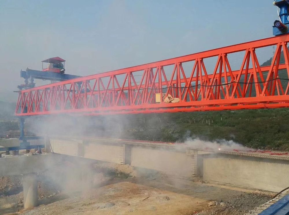 公路鐵路架橋機(jī)、架橋機(jī)出口
