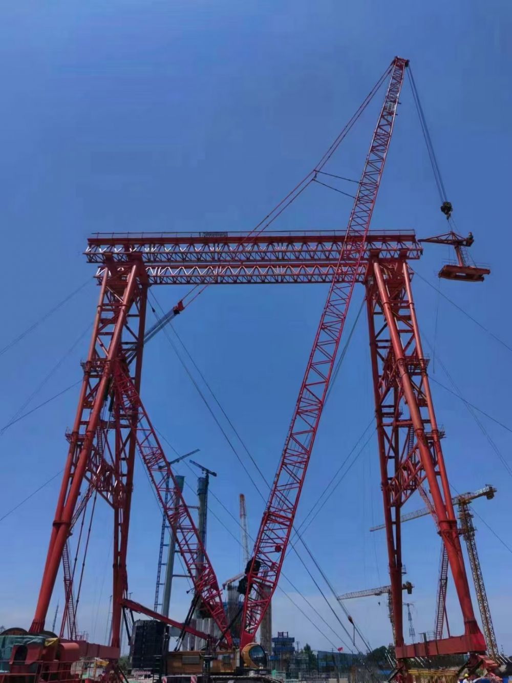 提梁機、架橋起重機、路橋門機、工程龍門吊租賃出租廠家、電話、價格