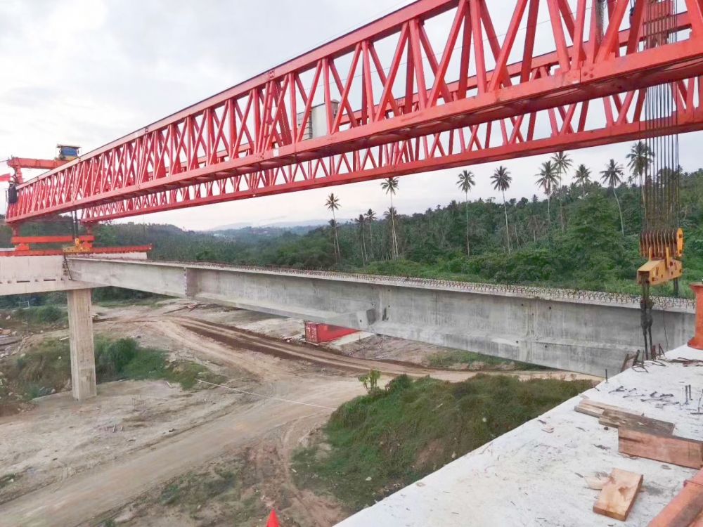 架橋機(jī)設(shè)計(jì)制造、架橋機(jī)供貨安裝維修、公路鐵路架橋機(jī)租賃出租