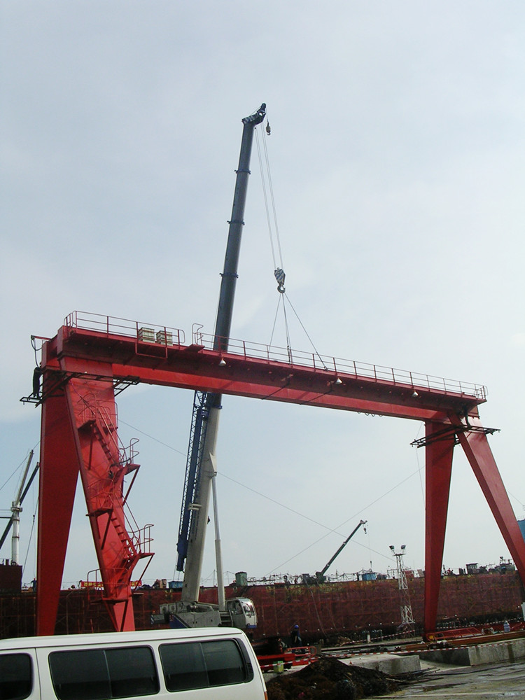 河南鐵山雙梁龍門吊、雙梁門式起重機(jī)