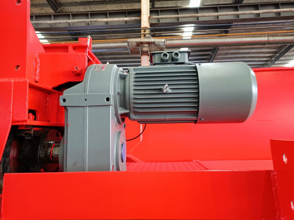 起重機(jī)減速機(jī)、起升運(yùn)行減速機(jī)、三合一減速器廠家、型號(hào)、價(jià)格及維修