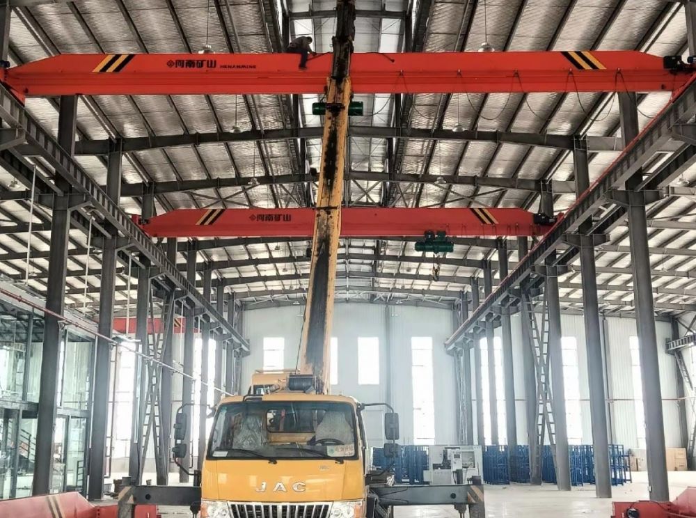 西安礦山起重機(jī)、LDA型電動(dòng)單梁起重機(jī)、單梁行車(chē)