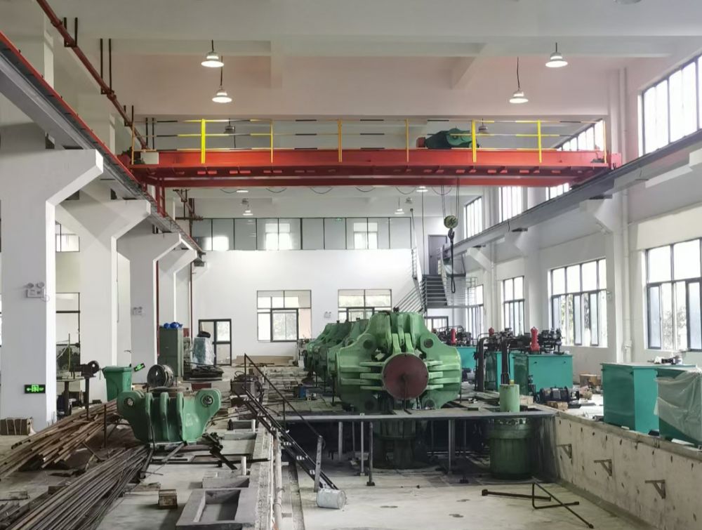 LH型電動(dòng)葫蘆雙梁橋式起重機(jī)、葫蘆雙梁天車、吊機(jī)