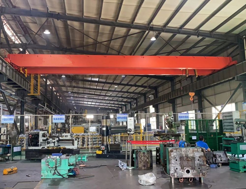 LH型電動葫蘆橋式起重機(jī)、雙梁橋式天車、吊機(jī)、衛(wèi)華起重機(jī)