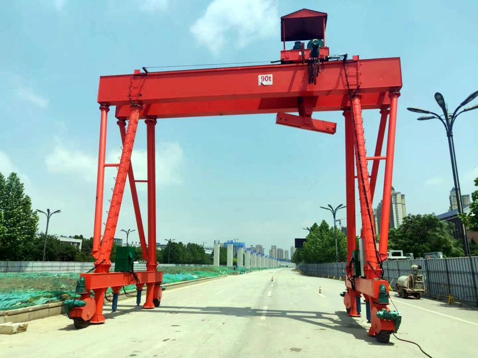 山西提梁機(jī)、輪胎式提梁機(jī)龍門吊生產(chǎn)廠家、設(shè)計(jì)制造