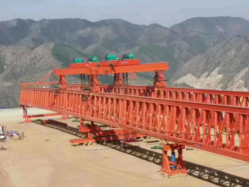 架橋機生產(chǎn)廠家、公路鐵路架橋機、高鐵架橋機生產(chǎn)制造、租賃出租
