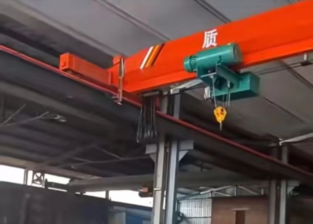 低凈空起重機(jī)、新型行車、LDA型電動單梁起重機(jī)