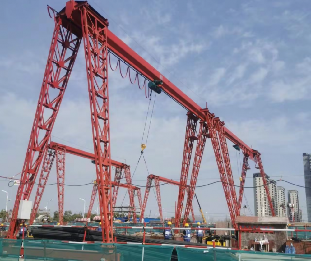 重慶龍門吊生產(chǎn)廠家、MH型到家您門式起重機(jī)