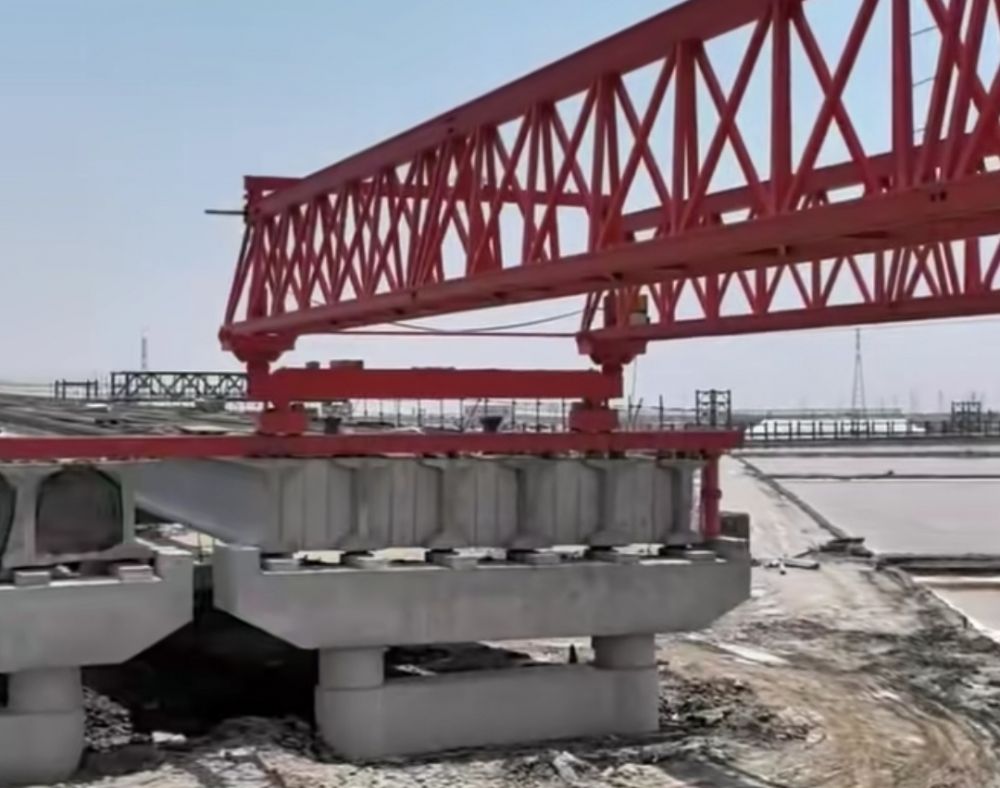 浙江寧波租賃架橋機(jī)、提梁機(jī)、地鐵出渣機(jī)、工程龍門(mén)吊