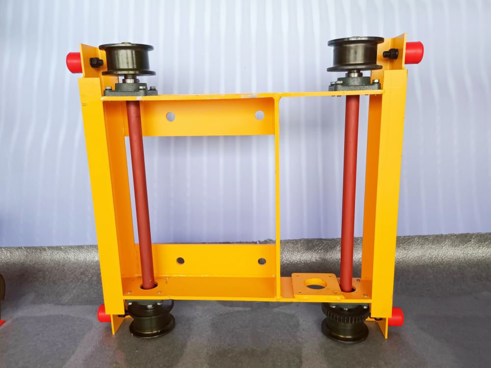 電動葫蘆臺車、環(huán)鏈葫蘆臺車、雙梁天車運行小車生產(chǎn)批發(fā)