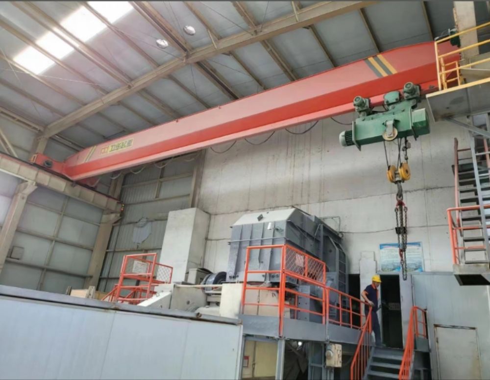 LDA型電動(dòng)單梁起重機(jī)、橋式起重機(jī)、行車(chē)