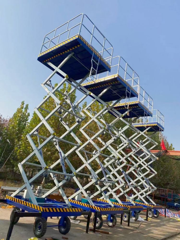 液壓升降平臺(tái)、四輪移動(dòng)液壓平臺(tái)