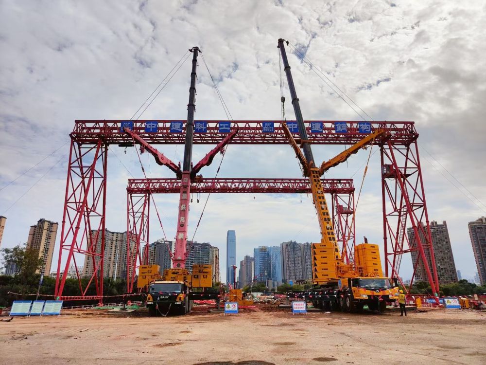 四川成都提梁機(jī)租賃、路橋門機(jī)、工程龍門吊出租租賃、安裝維修服務(wù)