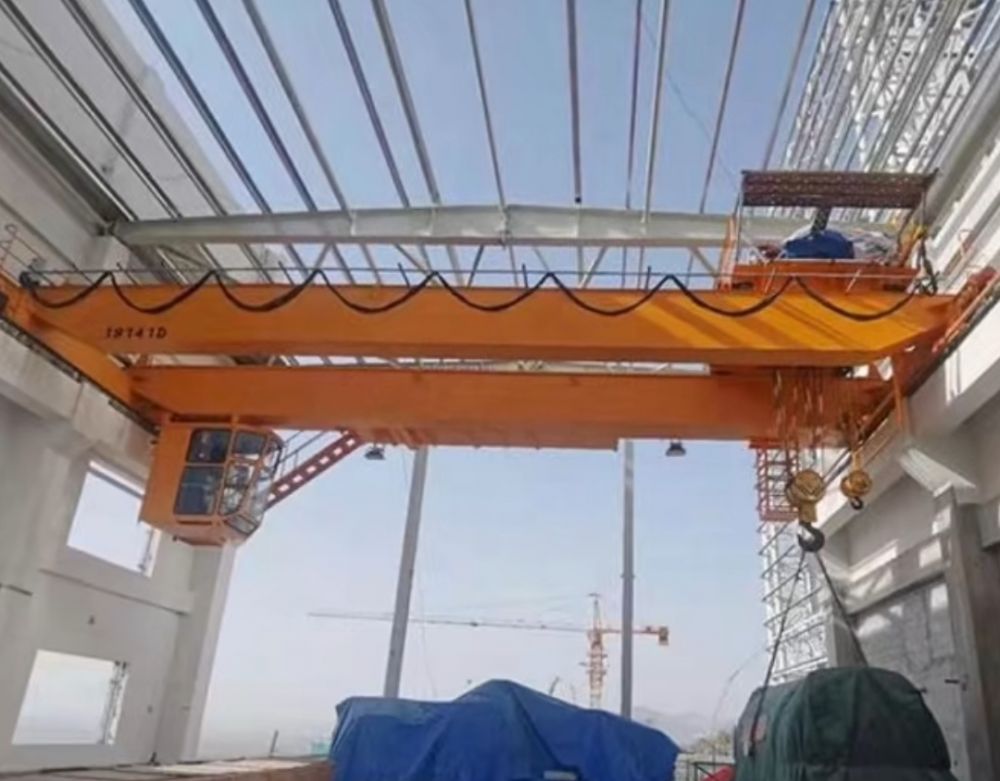 QDXX型電動雙梁橋式起重機、歐式新型起重機廠家報價