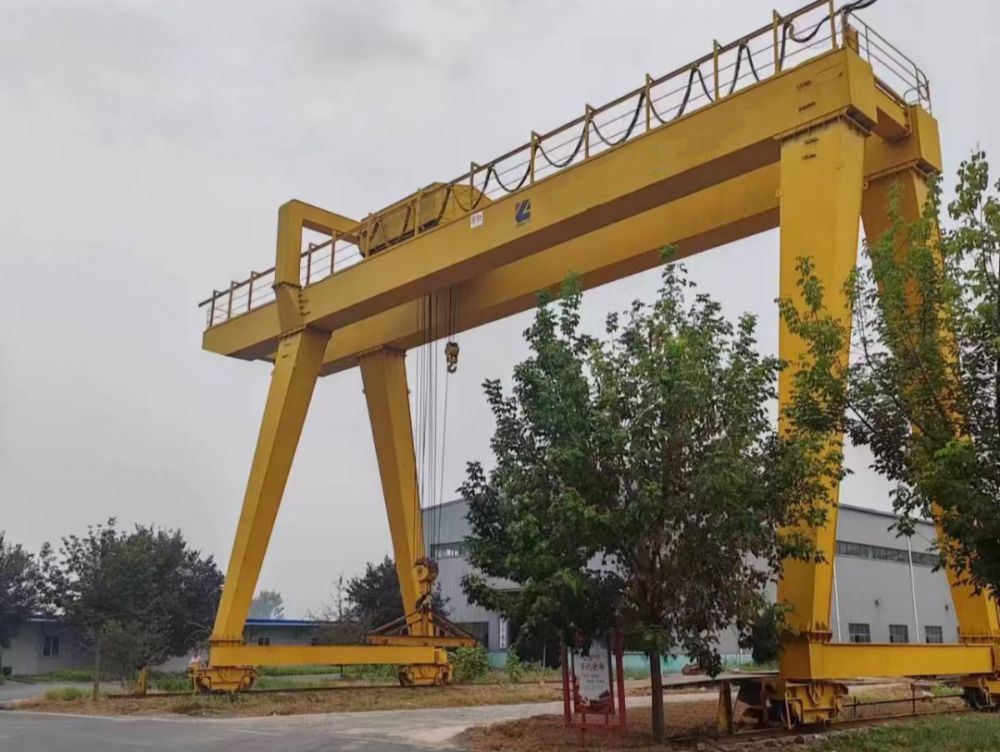 雙梁龍門(mén)吊、MG型雙梁門(mén)式起重機(jī)廠家品牌、價(jià)格