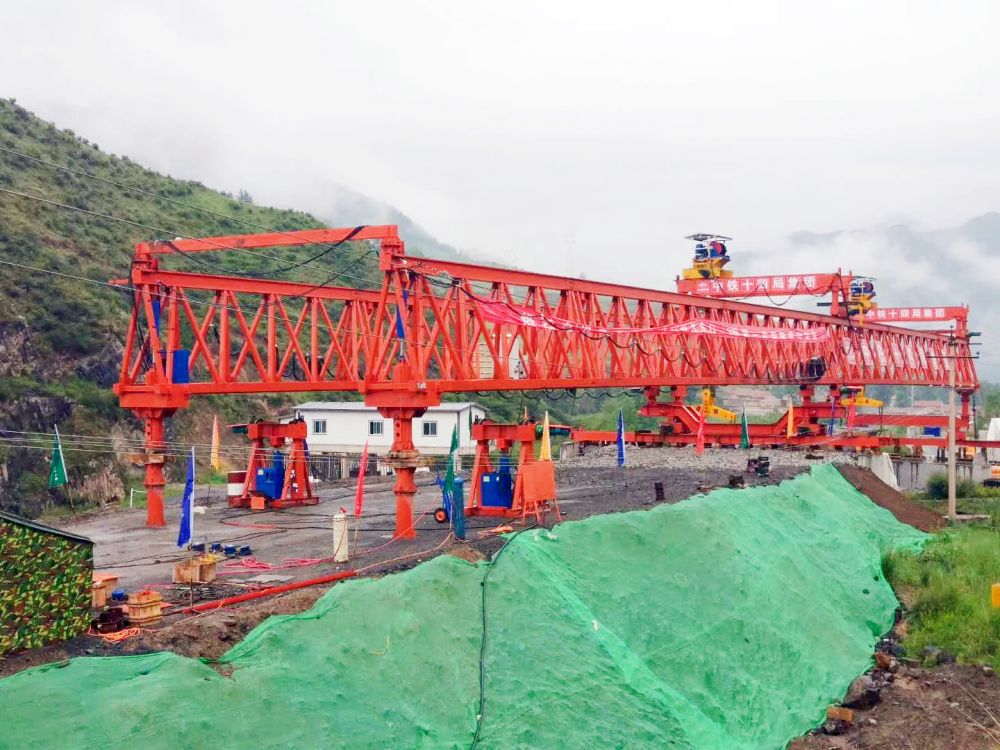 湖南湘西架橋機(jī)廠家、架橋機(jī)生產(chǎn)制造、租賃回收、安裝維修