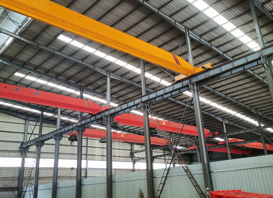 新鄉(xiāng)市LDA電動(dòng)單梁起重機(jī)生產(chǎn)廠家、河南省雷邁重工有限公司