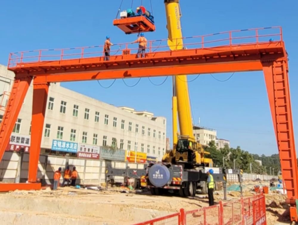 河南龍門(mén)吊廠家、MG型電動(dòng)雙梁門(mén)式起重機(jī)型號(hào)規(guī)格、價(jià)格