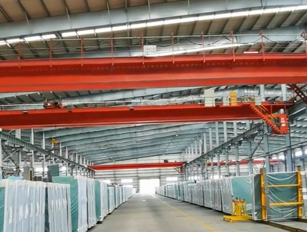 LH型電動(dòng)葫蘆橋式起重機(jī)、QD型吊鉤橋式起重機(jī)、天車、吊機(jī)