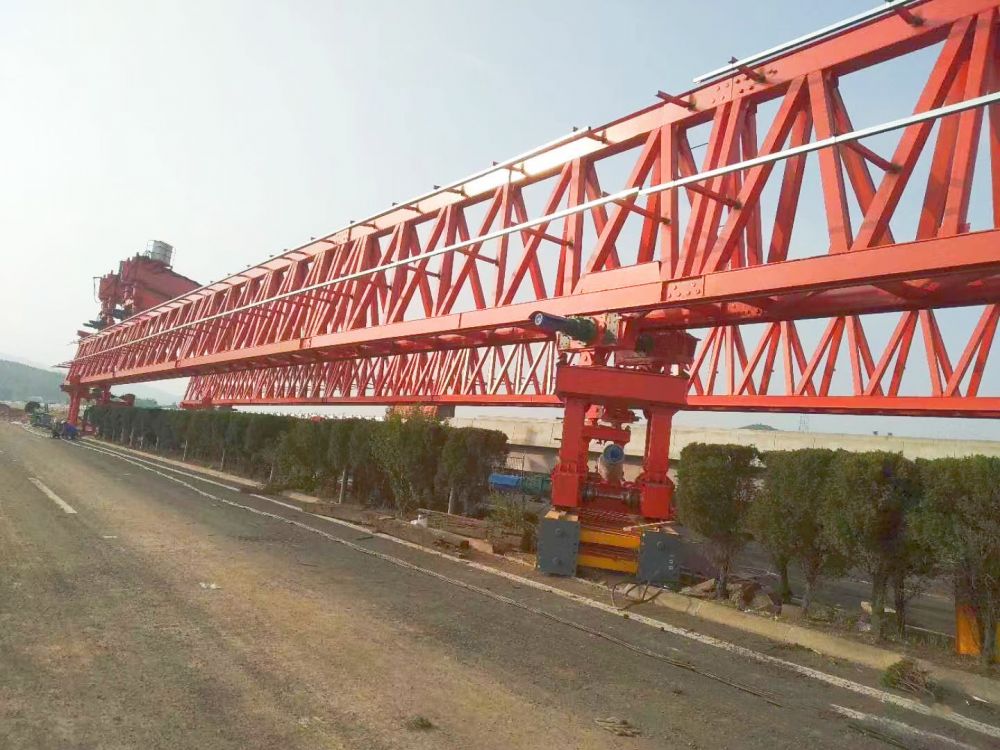 四川綿陽(yáng)架橋機(jī)廠家銷售、架橋機(jī)出租租賃、安裝維修