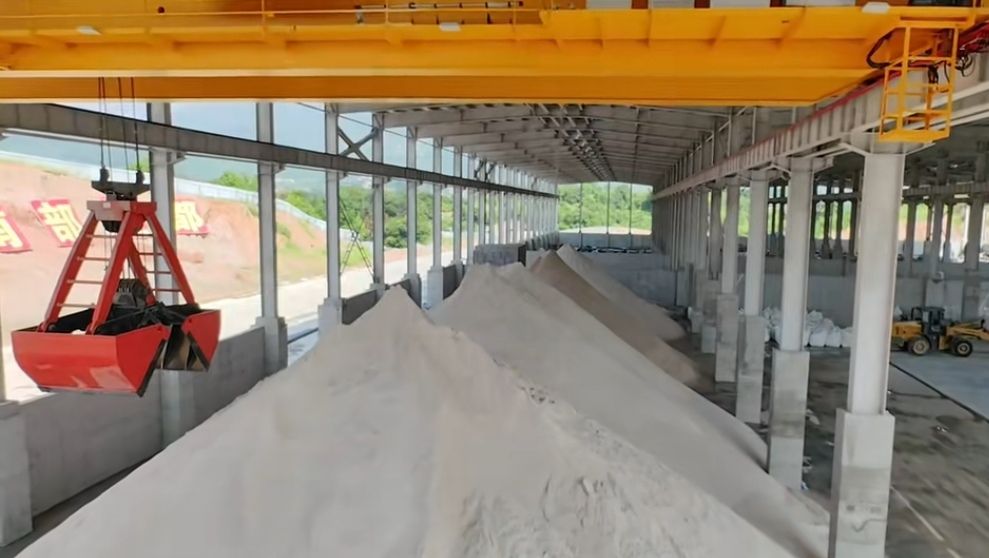 抓斗行車、抓斗吊、QZ型抓斗橋式起重機(jī)