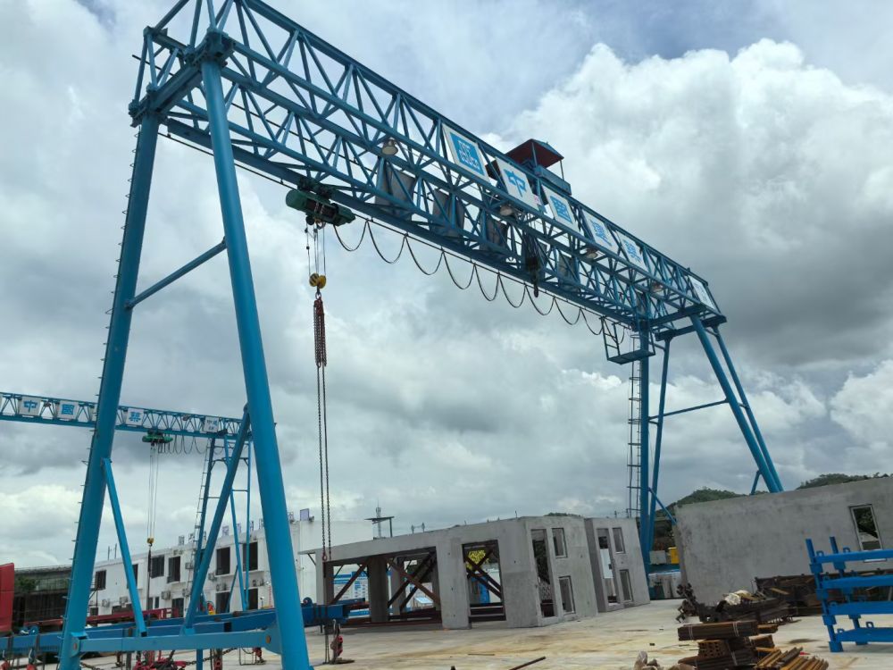 工程龍門吊、MG單小車/ME雙小車雙梁門式起重機(jī)