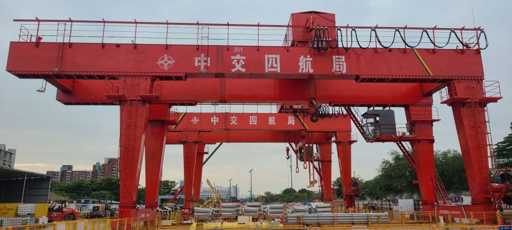 全國(guó)租賃龍門(mén)吊、門(mén)式起重機(jī)、出渣機(jī)出租廠(chǎng)家服務(wù)