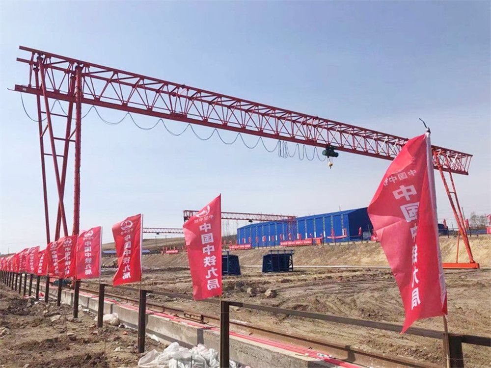 工程龍門吊、提梁機廠家銷售、型號參數(shù)、安裝搬遷維修、租賃出租
