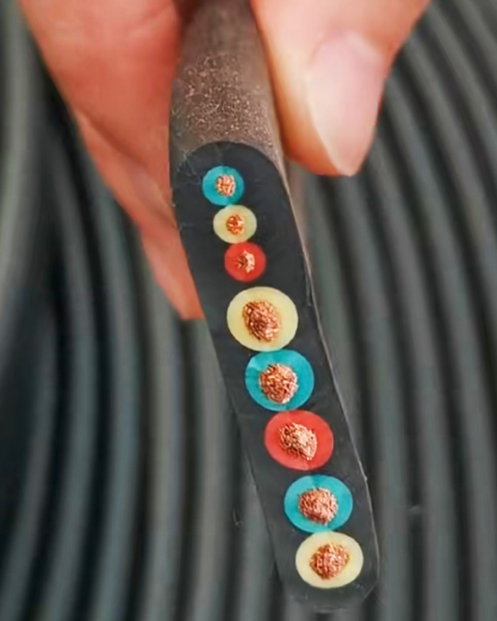 起重機(jī)電纜線廠家品牌、控制電纜、主電源電纜批發(fā)零售